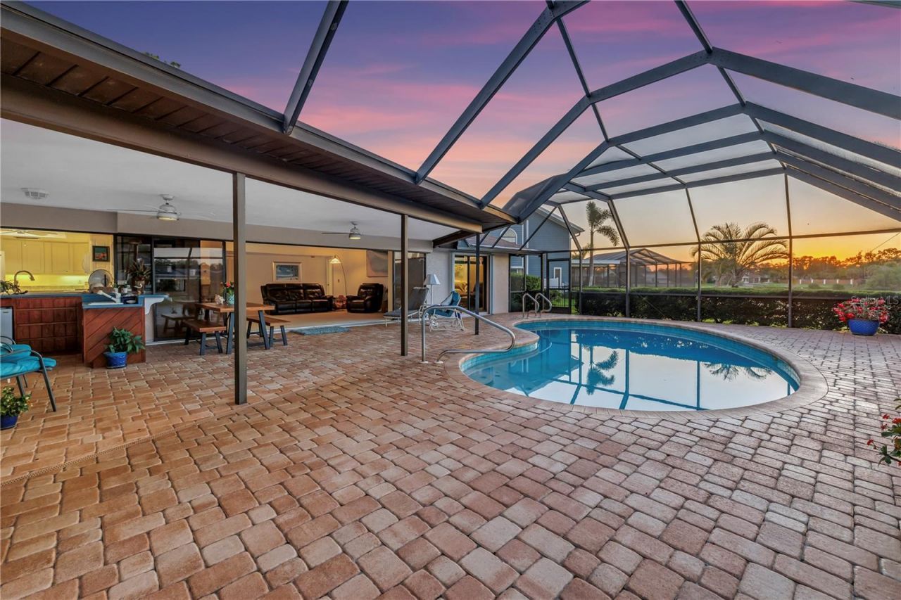 771 Suwannee Court Ne, Saint Petersburg, FL 33702 Photo