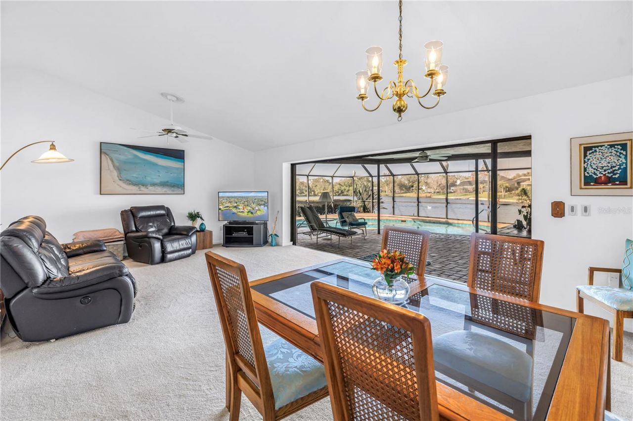 771 Suwannee Court Ne, Saint Petersburg, FL 33702 Photo