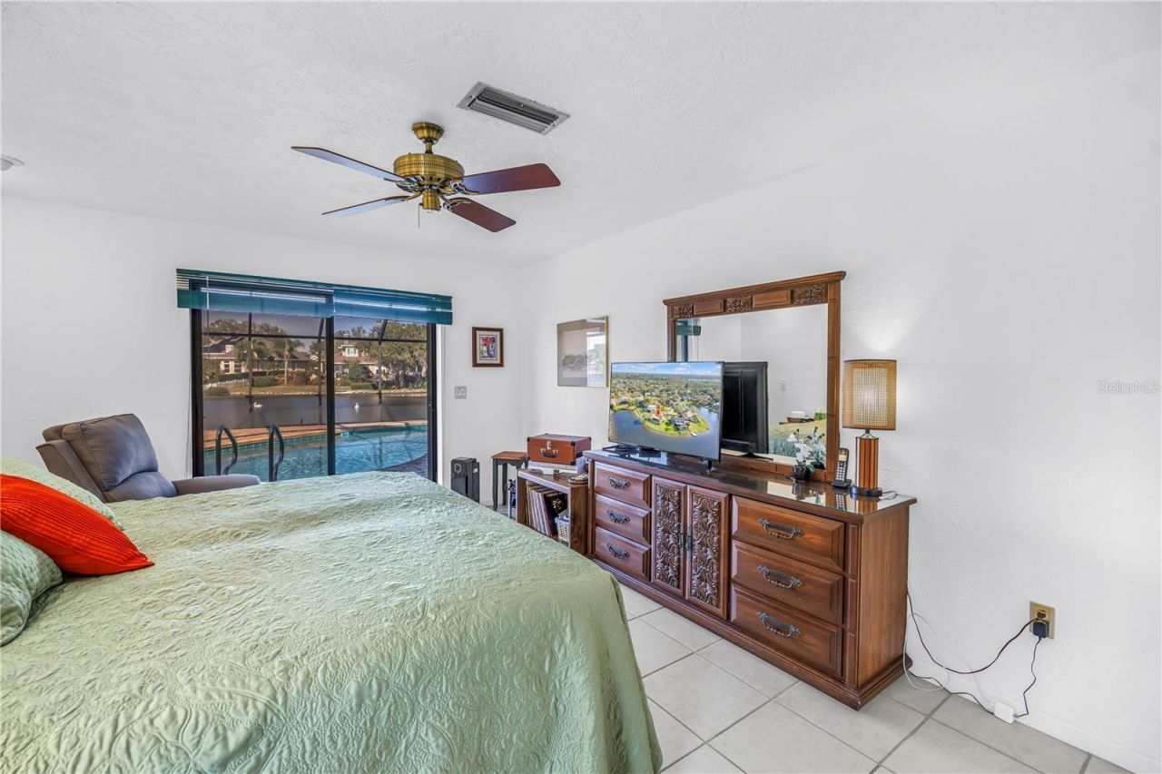 771 Suwannee Court Ne, Saint Petersburg, FL 33702 Photo