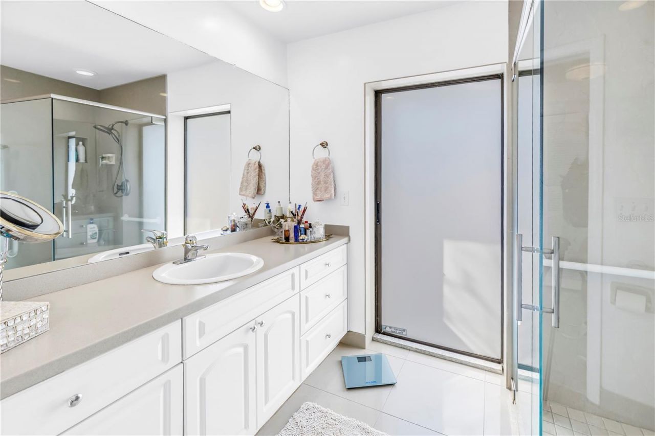 771 Suwannee Court Ne, Saint Petersburg, FL 33702 Photo