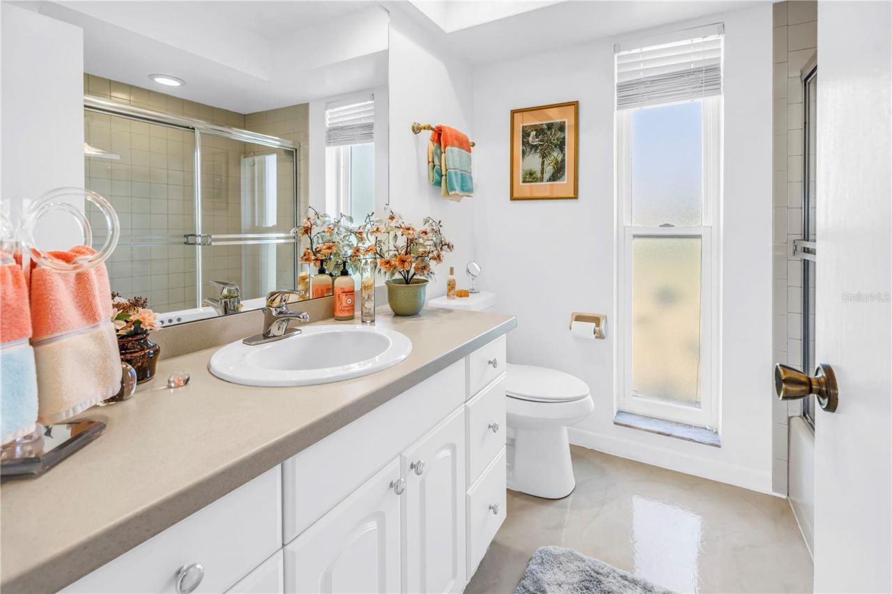 771 Suwannee Court Ne, Saint Petersburg, FL 33702 Photo