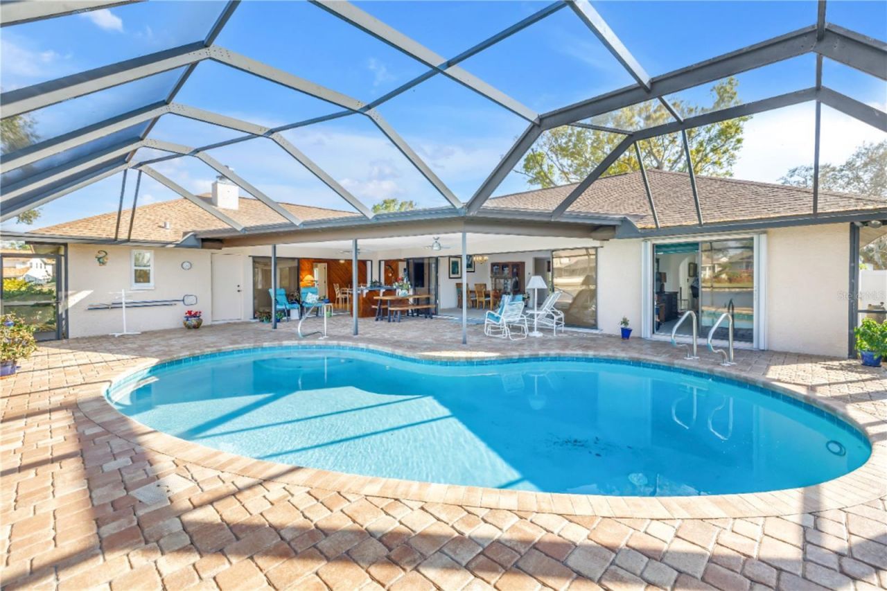 771 Suwannee Court Ne, Saint Petersburg, FL 33702 Photo