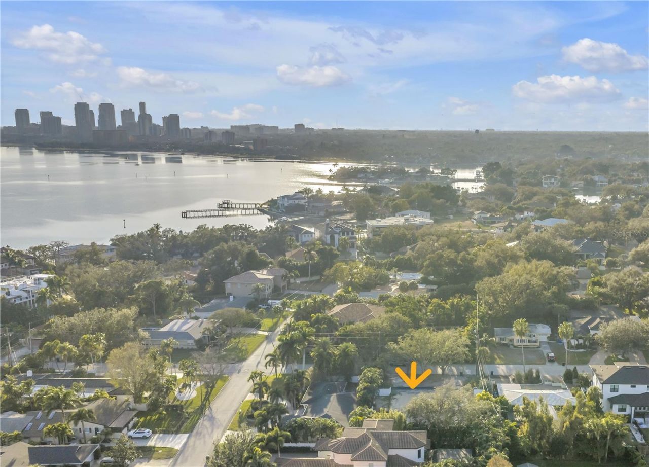 211 Toledo Way Ne, Saint Petersburg, FL 33704 Photo