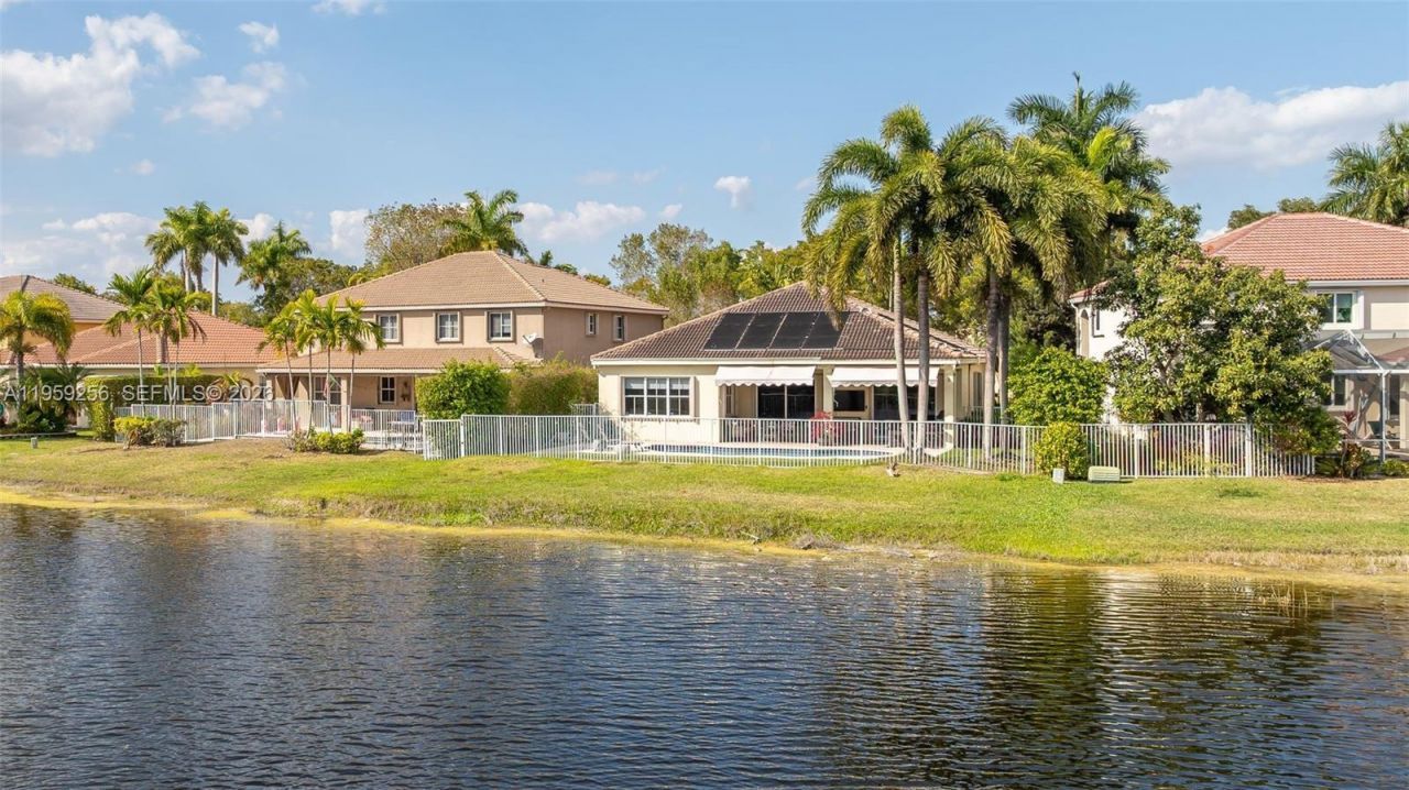 766 Sunflower Cir, Weston, FL 33327 Photo