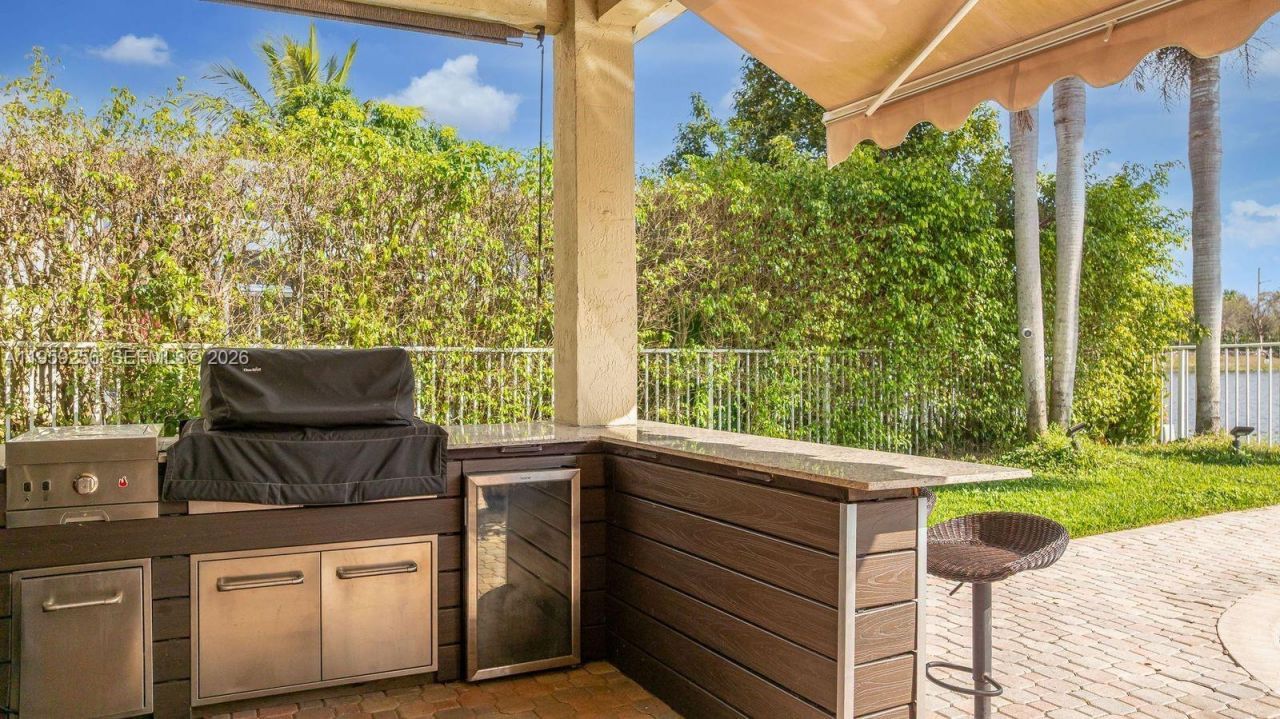 766 Sunflower Cir, Weston, FL 33327 Photo