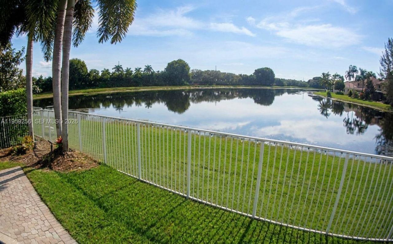 766 Sunflower Cir, Weston, FL 33327 Photo