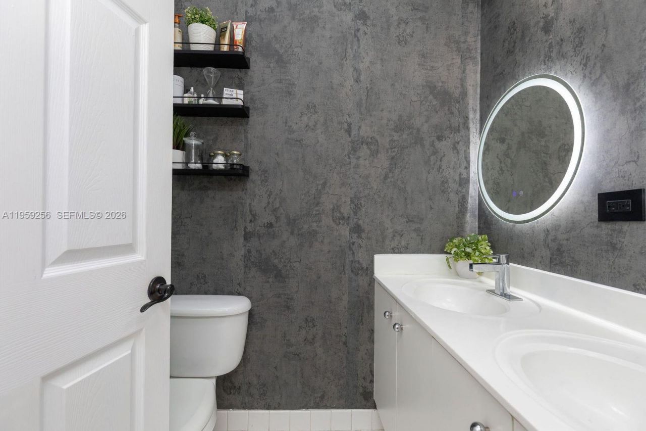 766 Sunflower Cir, Weston, FL 33327 Photo