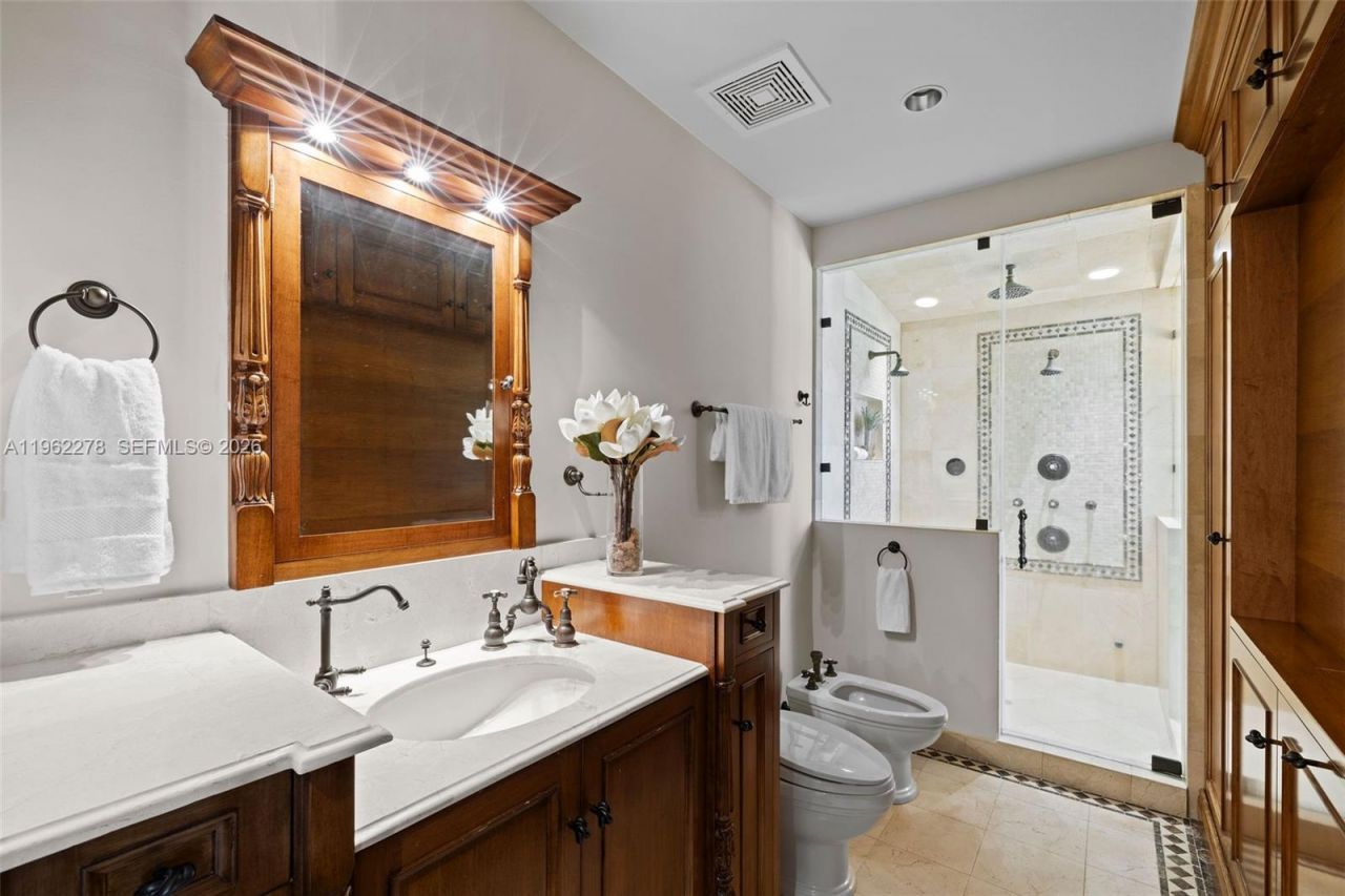 13671 SW Deering Bay Dr, Coral Gables, FL 33158 Photo