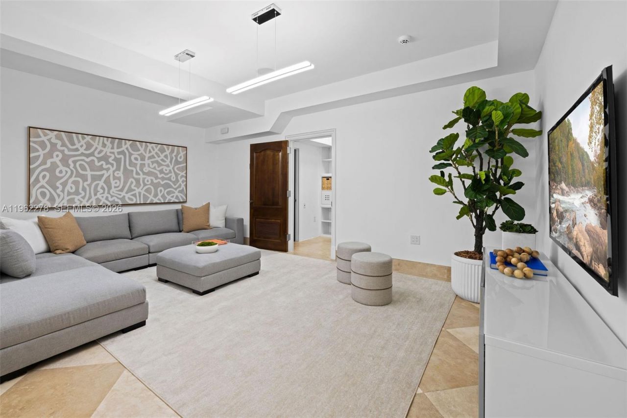 13671 SW Deering Bay Dr, Coral Gables, FL 33158 Photo