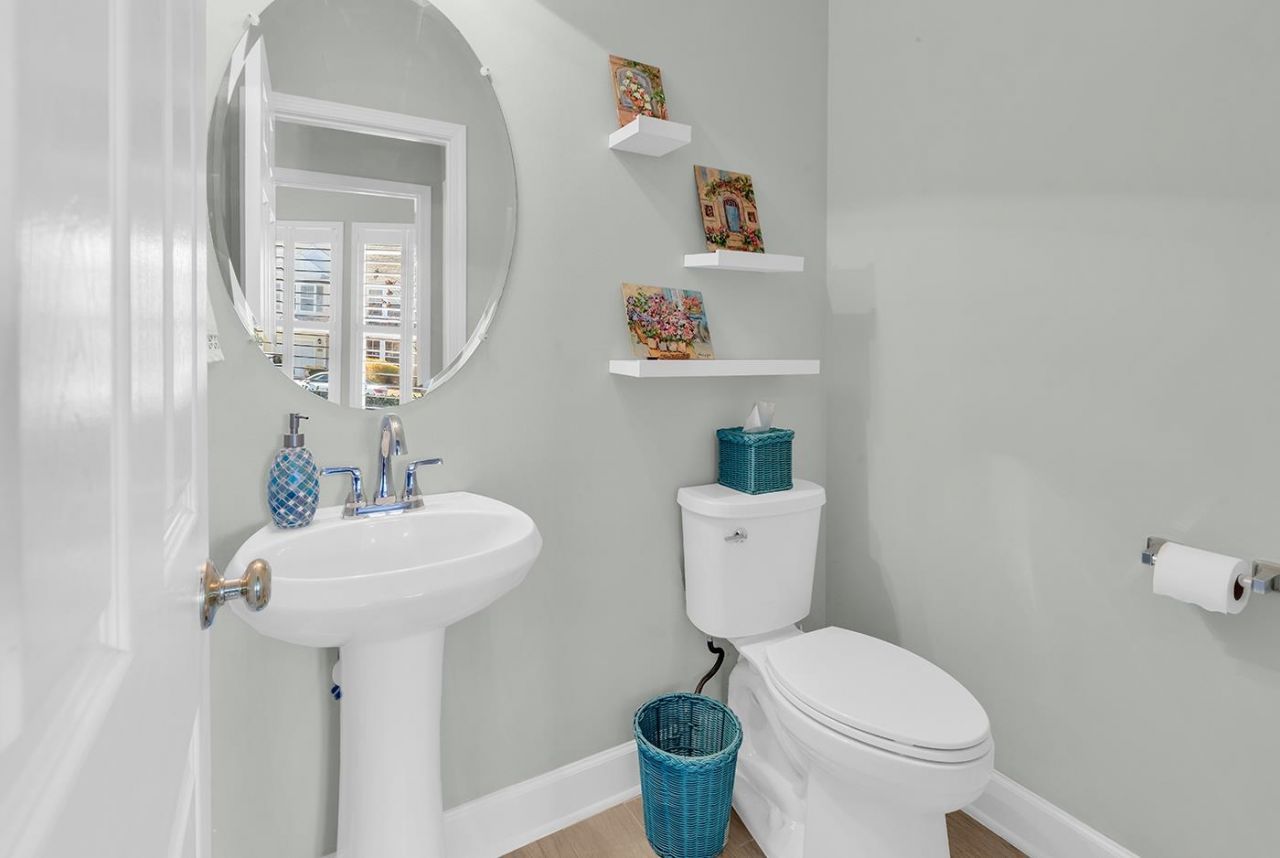 301 River Rock Ln. Photo 17