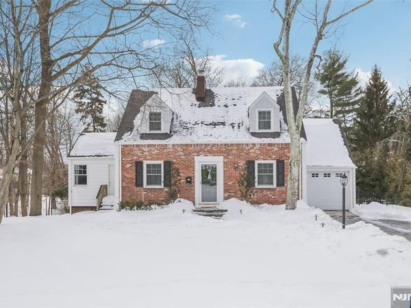 19 Linwood Avenue, MIDLAND PARK, NJ 07432