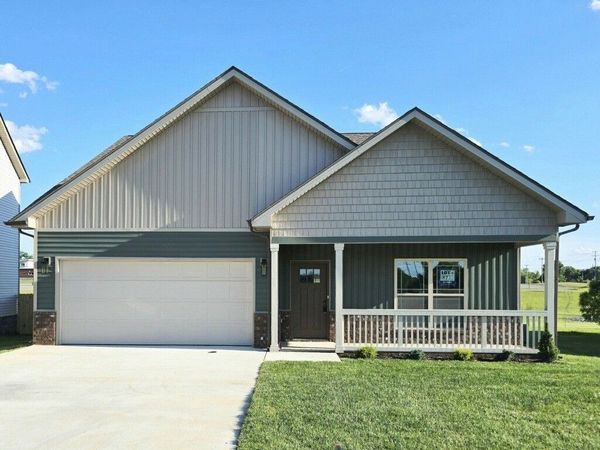 1064 Cherry Blossom Ln, Clarksville, TN 37040