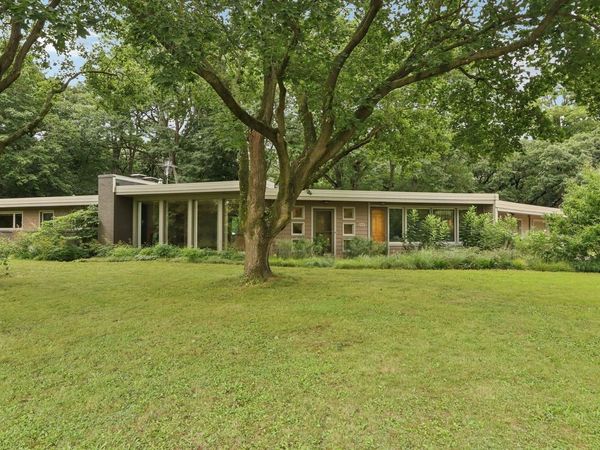 1009 Spring Valley ROAD, Burlington, WI 53105