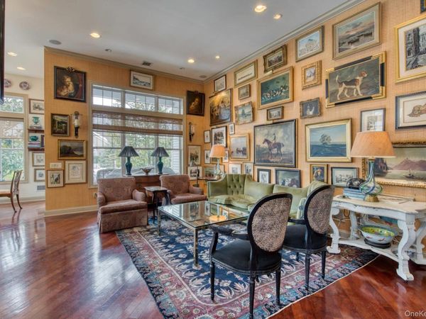 135 Chopin Place , Eastport, NY 11941