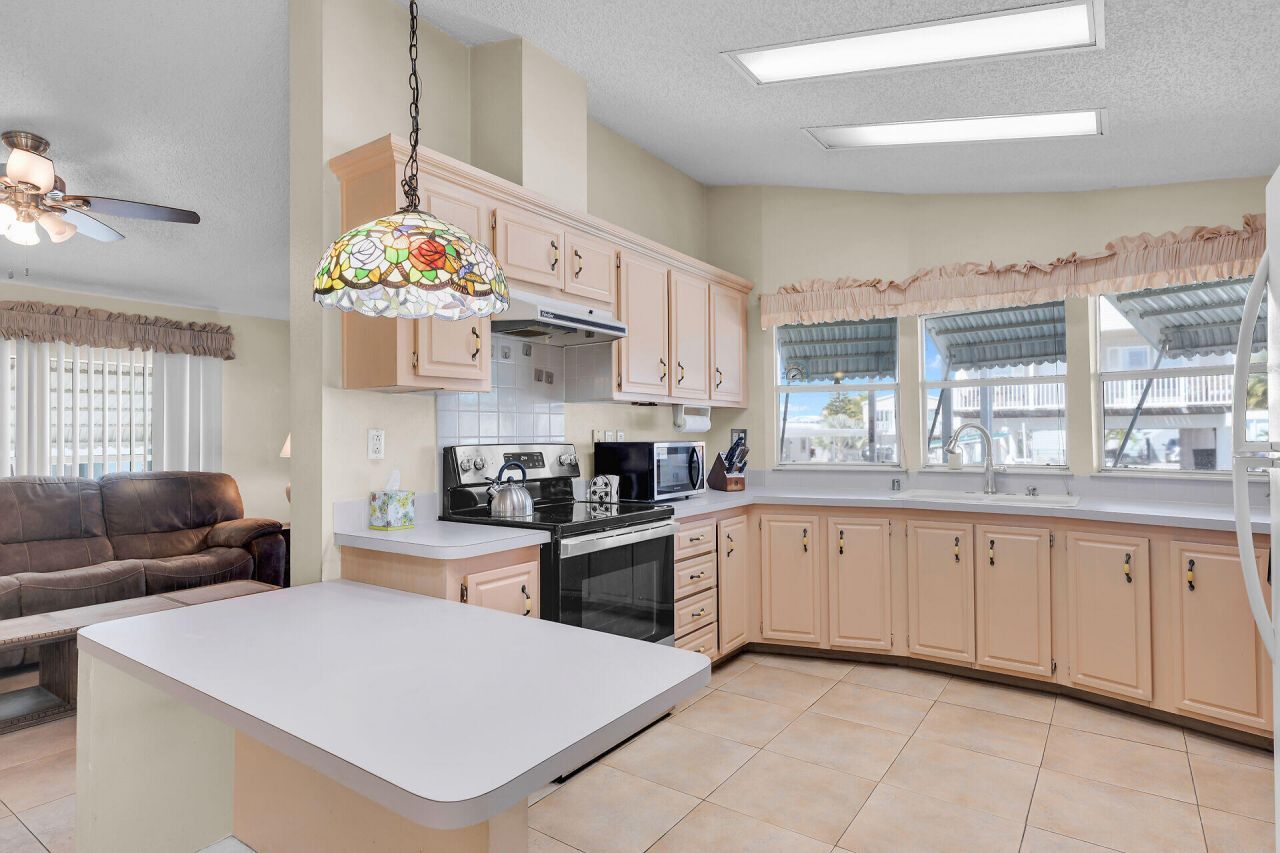 213 Buttonwood Avenue, Key Largo, FL 33037 Photo