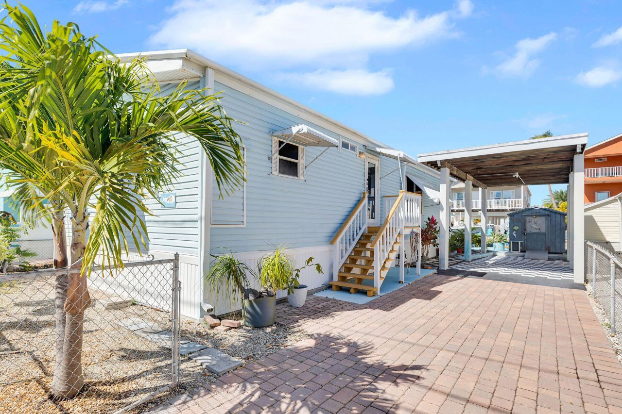 213 Buttonwood Avenue, Key Largo, FL 33037 Photo