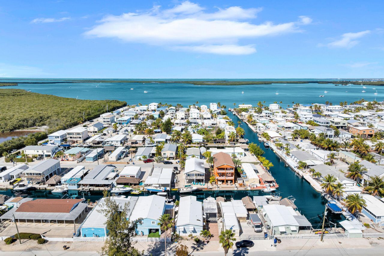 213 Buttonwood Avenue, Key Largo, FL 33037 Photo