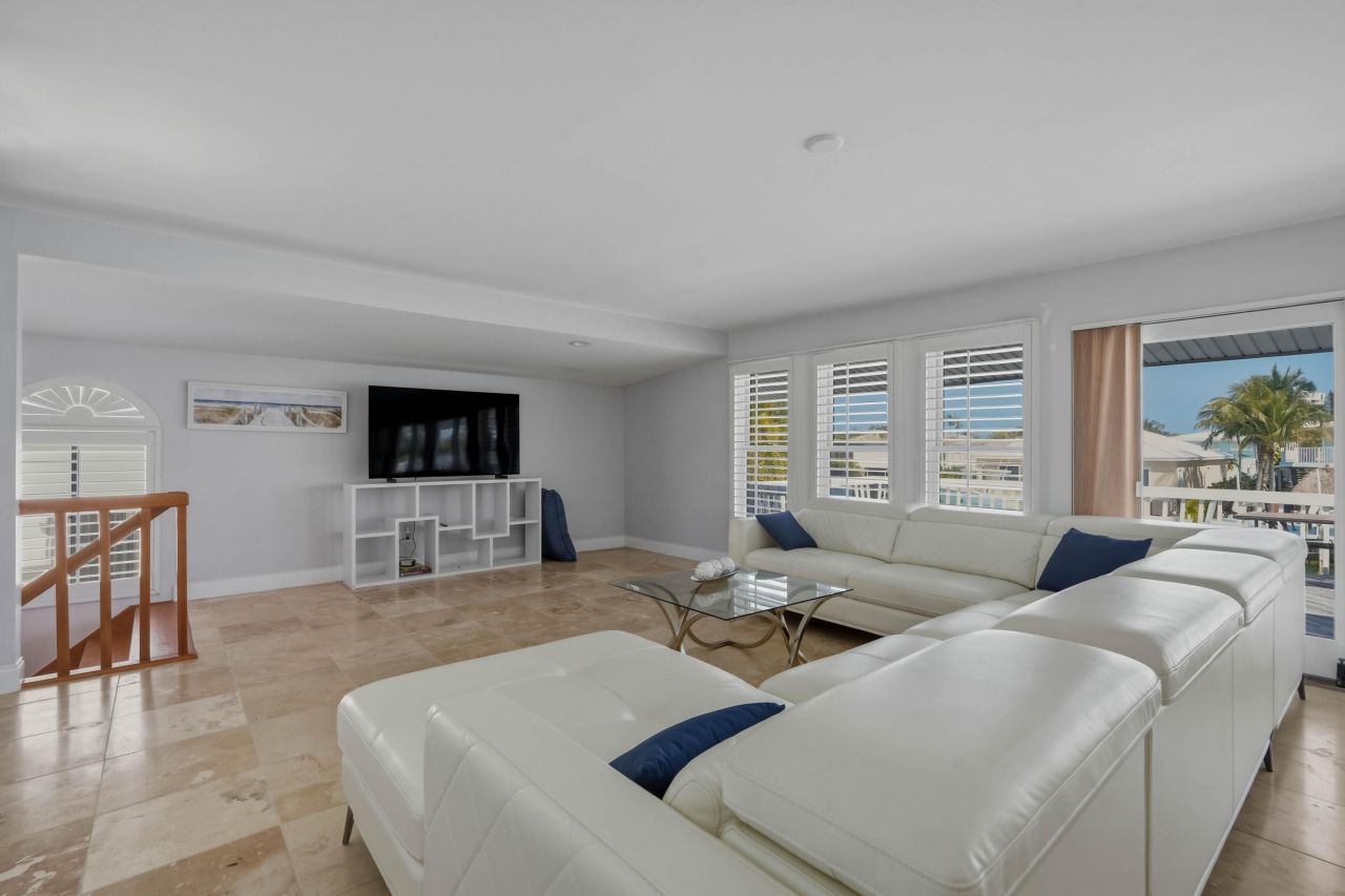 320 5th Street, Key Colony, FL 33051 Photo