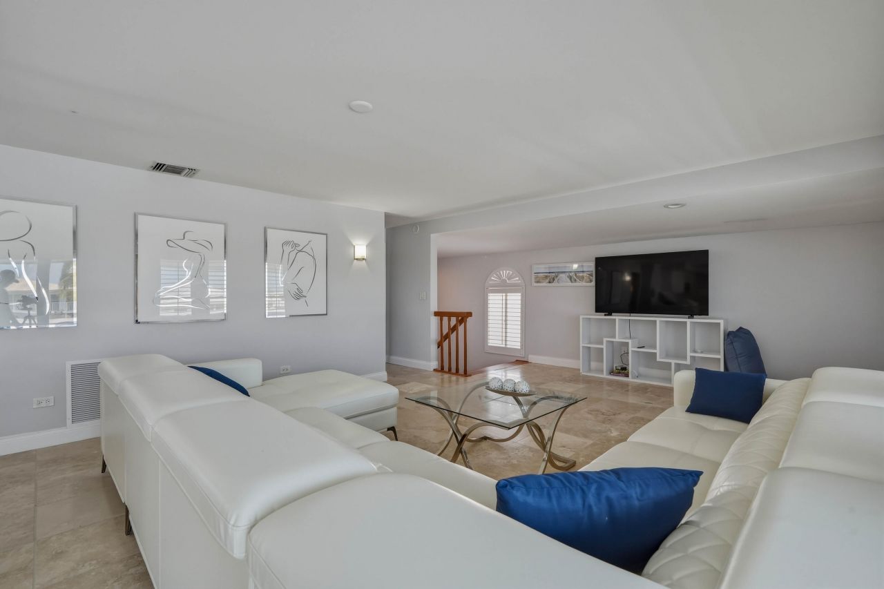 320 5th Street, Key Colony, FL 33051 Photo