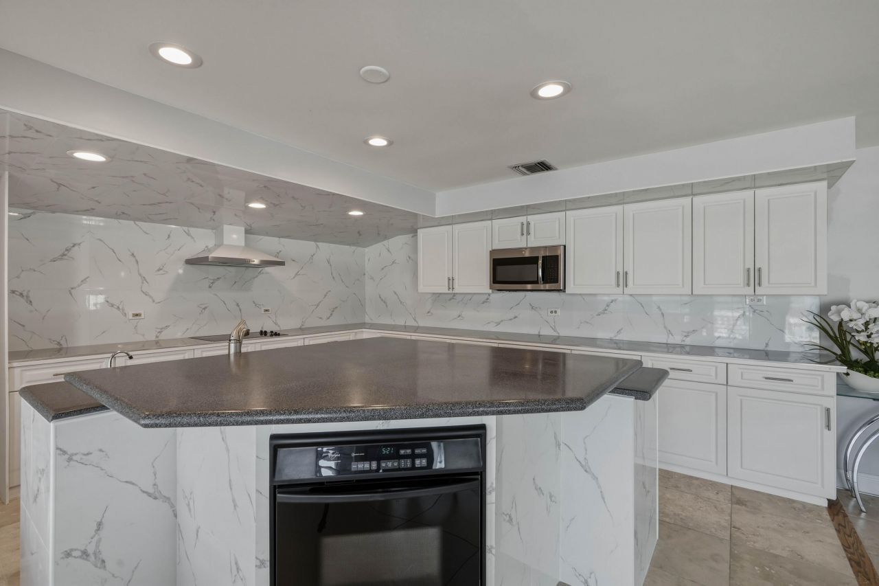 320 5th Street, Key Colony, FL 33051 Photo