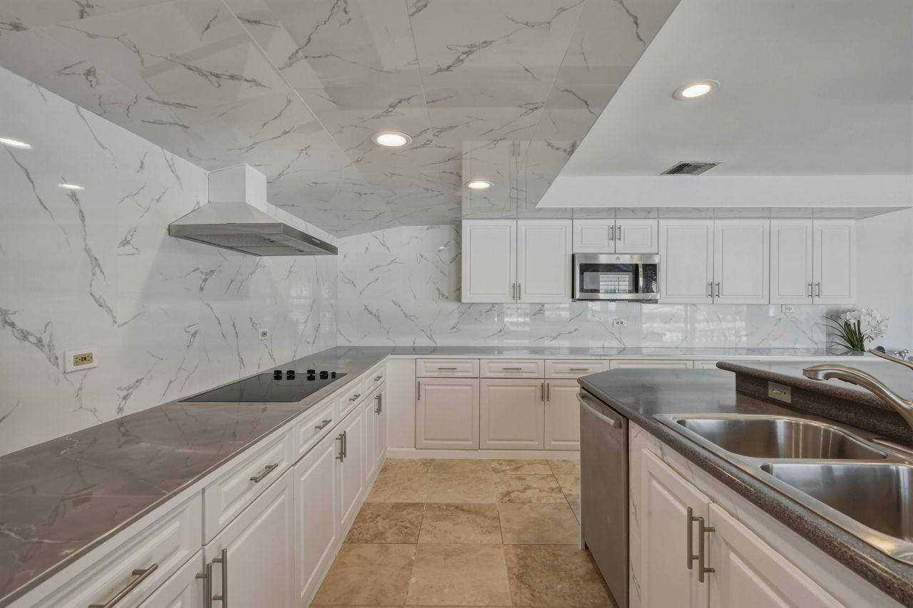 320 5th Street, Key Colony, FL 33051 Photo