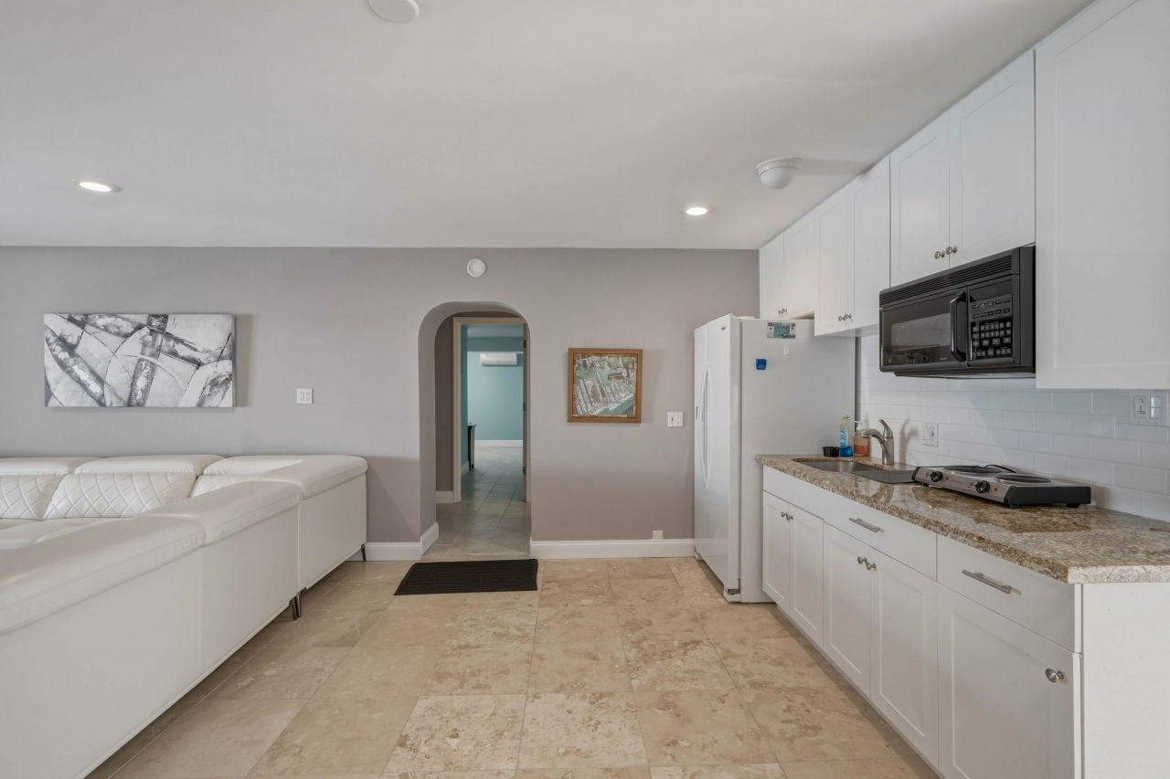 320 5th Street, Key Colony, FL 33051 Photo