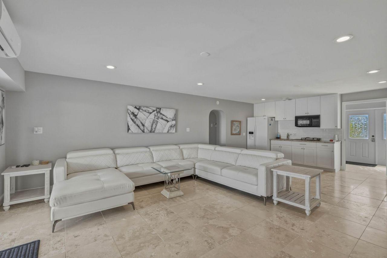 320 5th Street, Key Colony, FL 33051 Photo