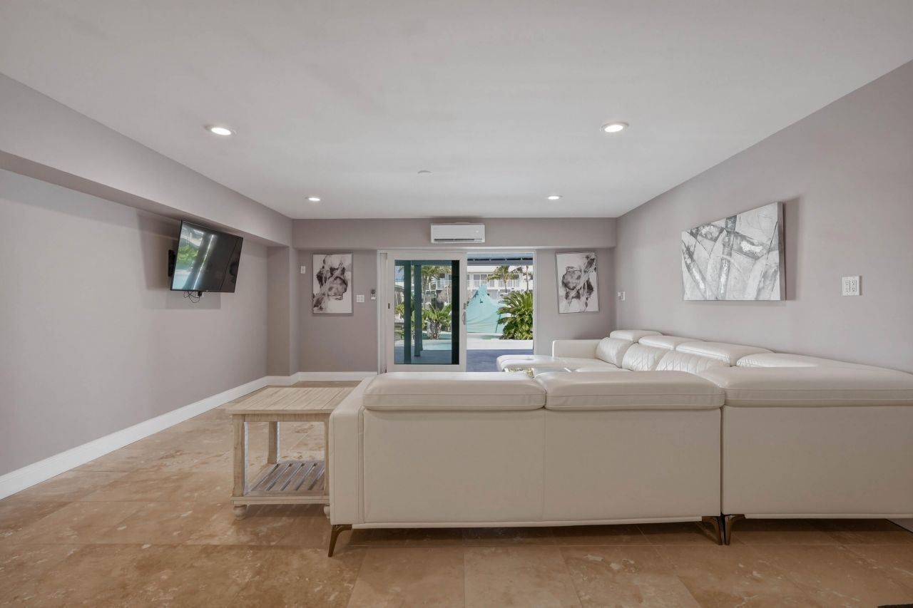 320 5th Street, Key Colony, FL 33051 Photo