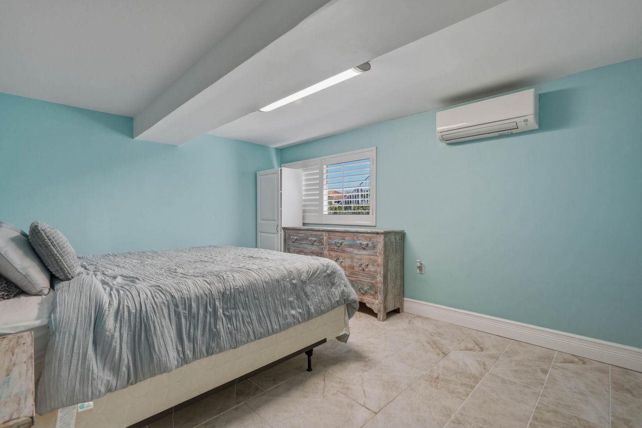 320 5th Street, Key Colony, FL 33051 Photo