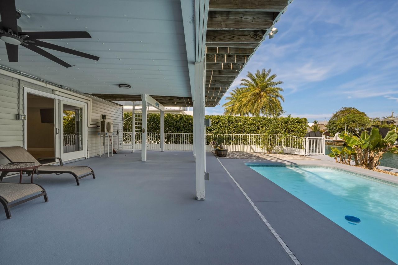 320 5th Street, Key Colony, FL 33051 Photo