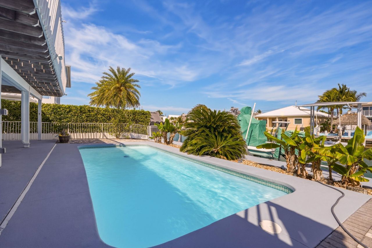 320 5th Street, Key Colony, FL 33051 Photo