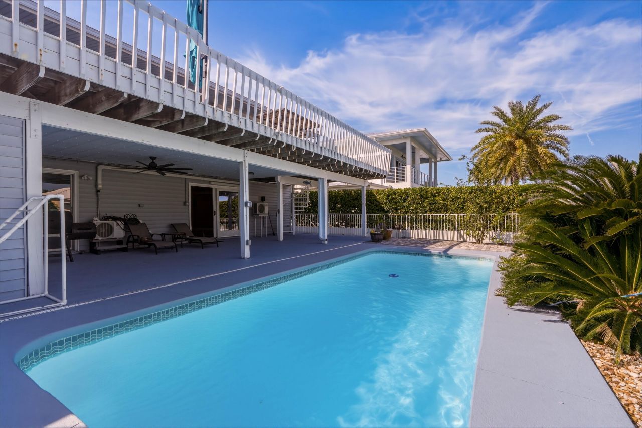 320 5th Street, Key Colony, FL 33051 Photo