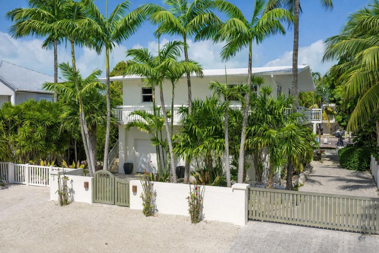 115 Harbor Lane, Tavernier, FL 33070 Main Photo