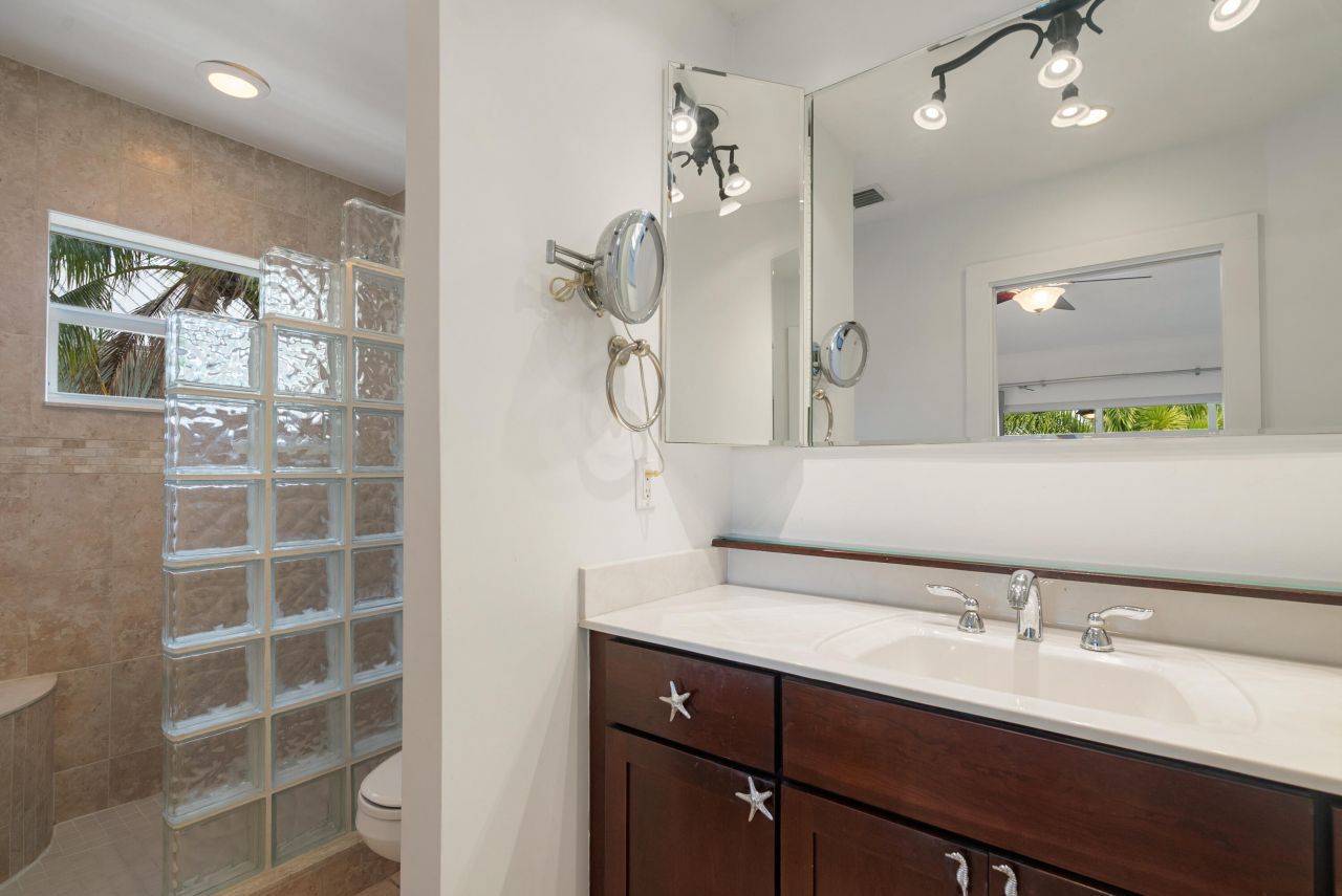 115 Harbor Lane, Tavernier, FL 33070 Photo