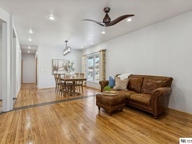 3064 S 33rd Street, Omaha, NE 68105