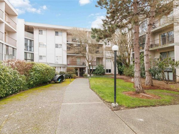 3225 Eldon Pl, Unit 308, Saanich, BC V8Z 6A7