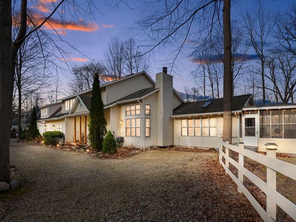 9177 Shady Lane, Lakeside, MI 49116