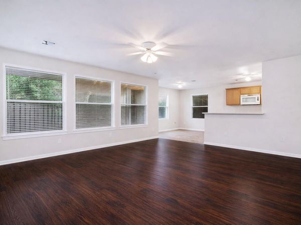 11705 Raymond C Ewry LN, Austin, TX 78748