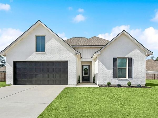 28042 BLUE SKY Drive, Ponchatoula, LA 70454