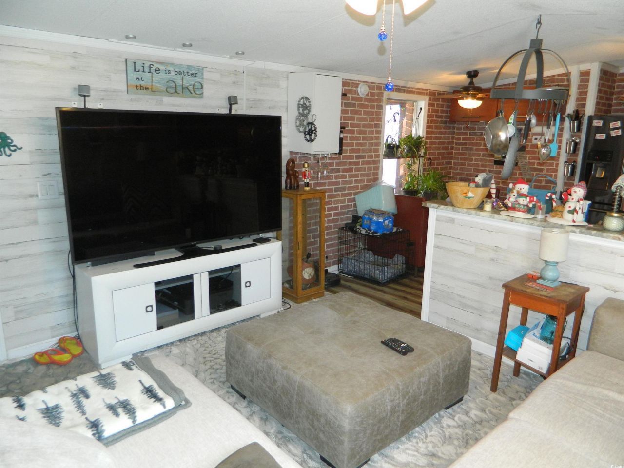 2732 Libra Dr. Photo 4