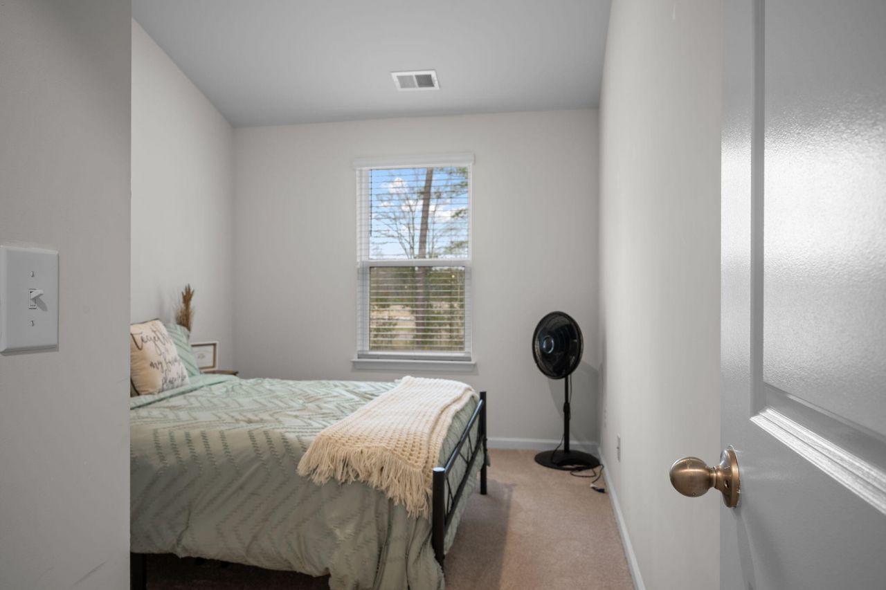 685 Hilchot Drive Photo 11