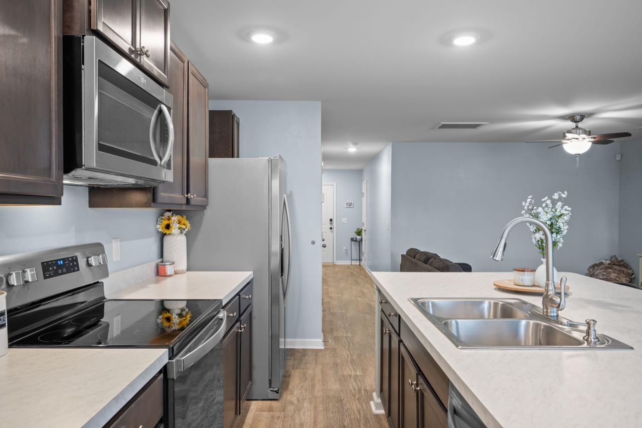 685 Hilchot Drive Photo 24