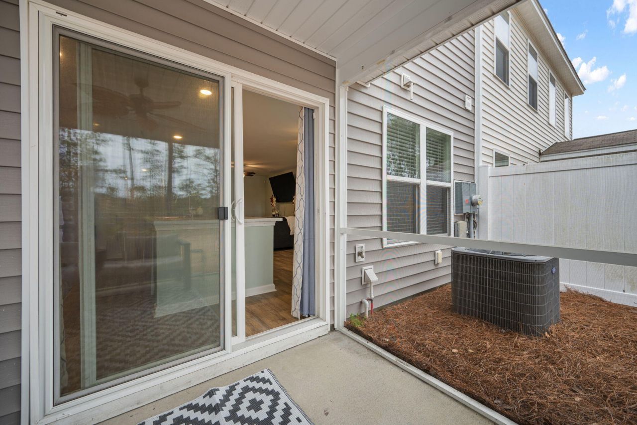 685 Hilchot Drive Photo 4