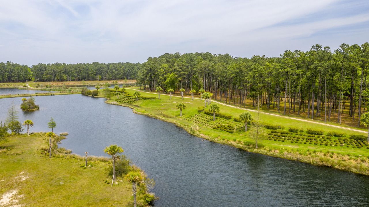 685 Hilchot Drive Photo 44