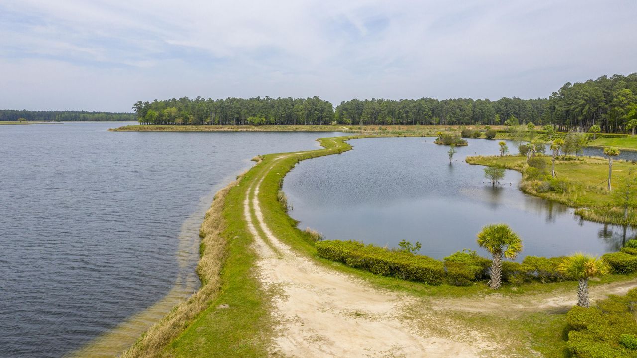 685 Hilchot Drive Photo 45