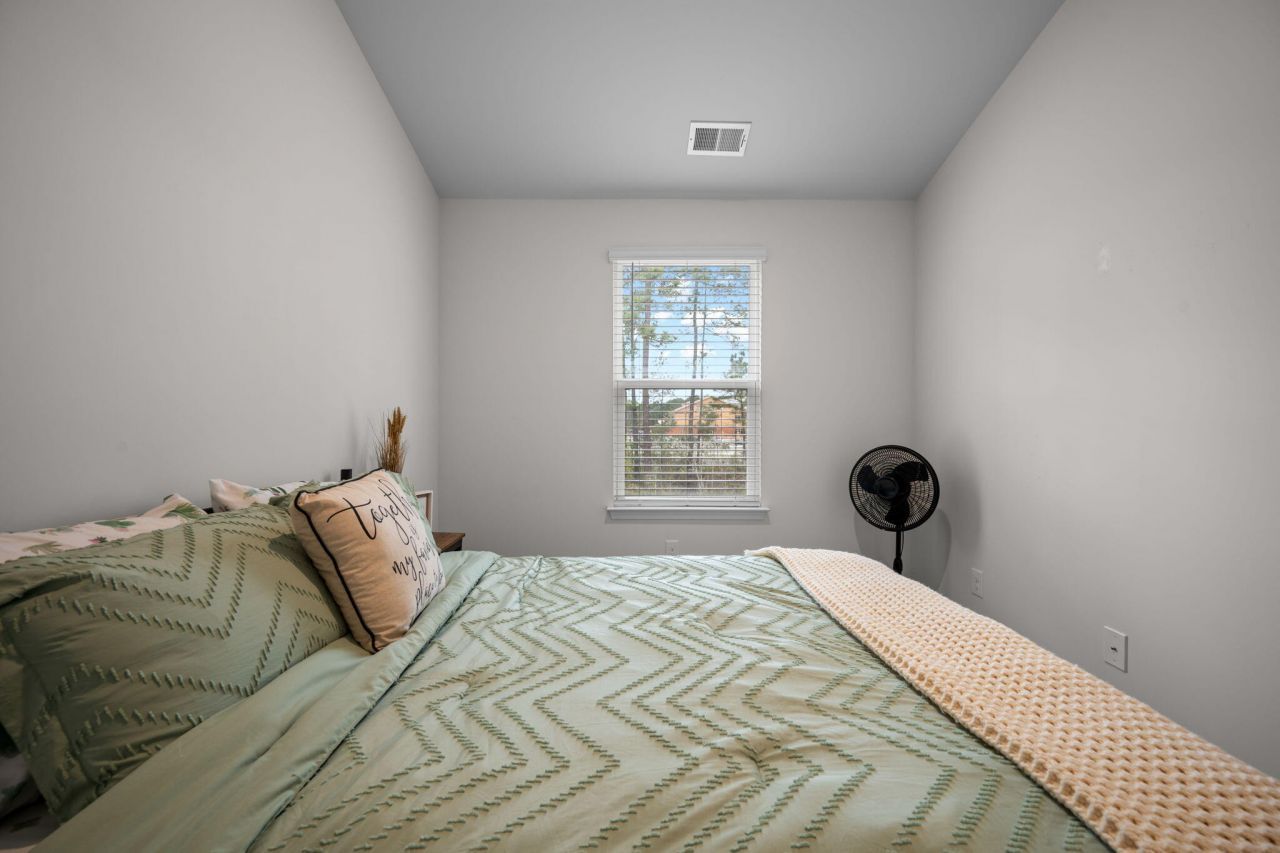 685 Hilchot Drive Photo 6