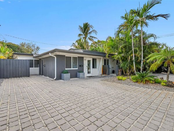 602 NE 27th Street, Unit #1-2, Fort Lauderdale, FL 33334