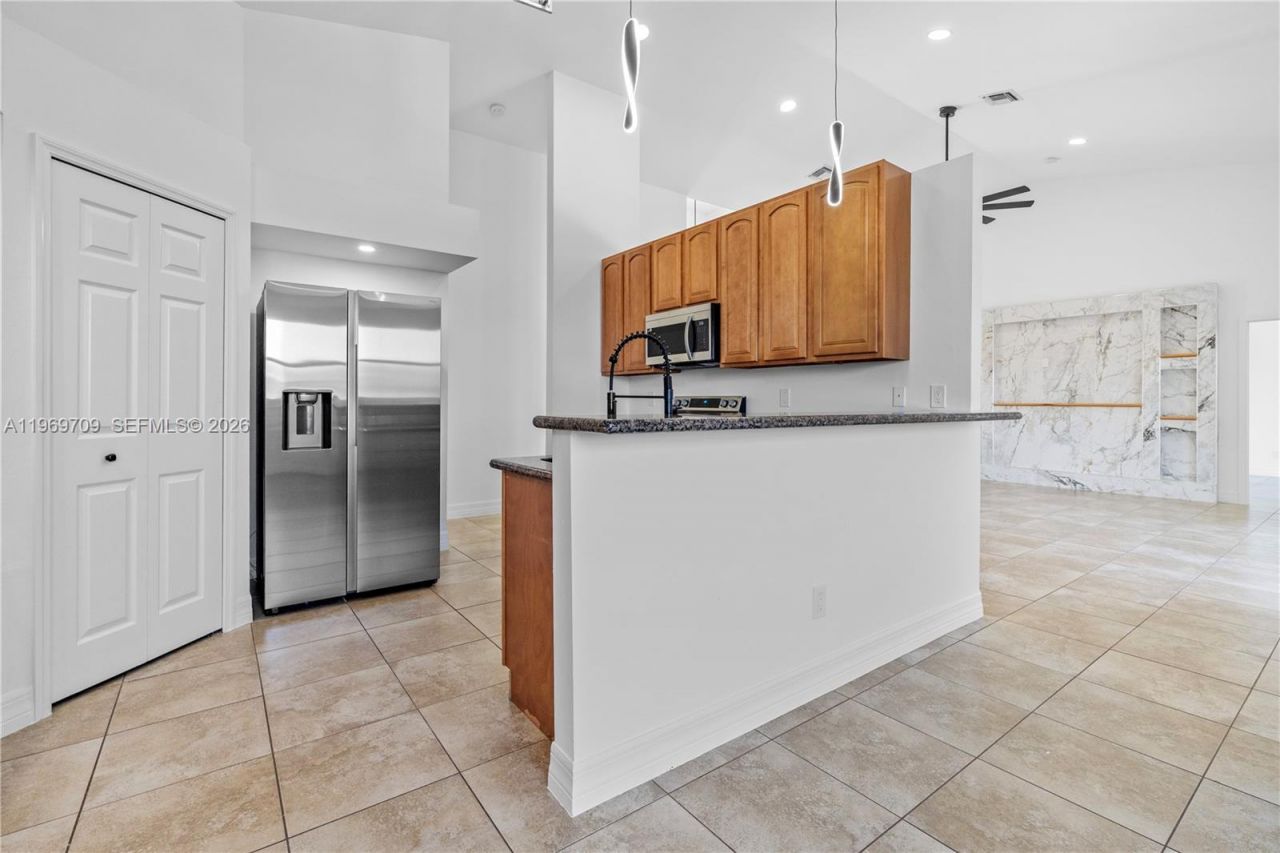 401 NW 27th Ave, Cape Coral, FL 33993 Photo