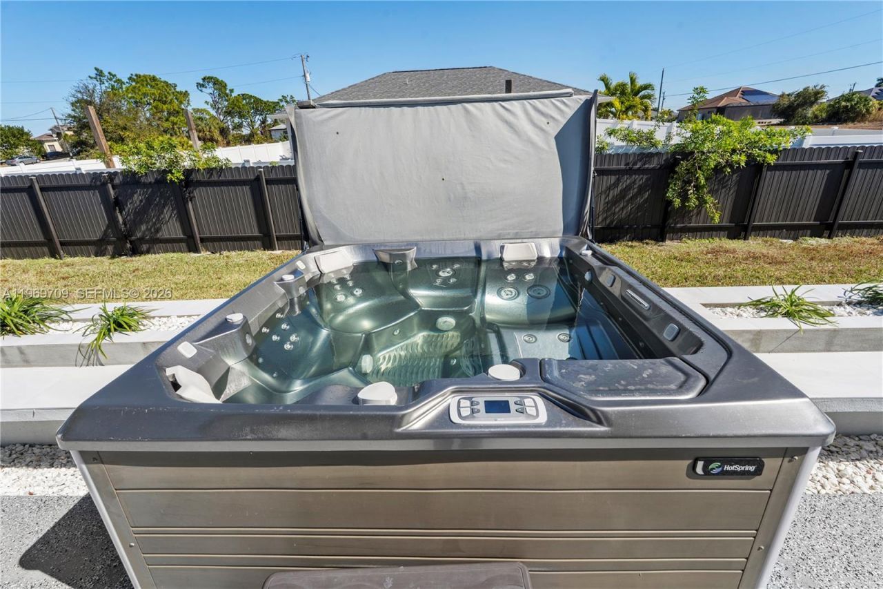 401 NW 27th Ave, Cape Coral, FL 33993 Photo