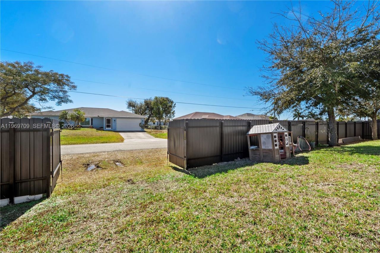 401 NW 27th Ave, Cape Coral, FL 33993 Photo